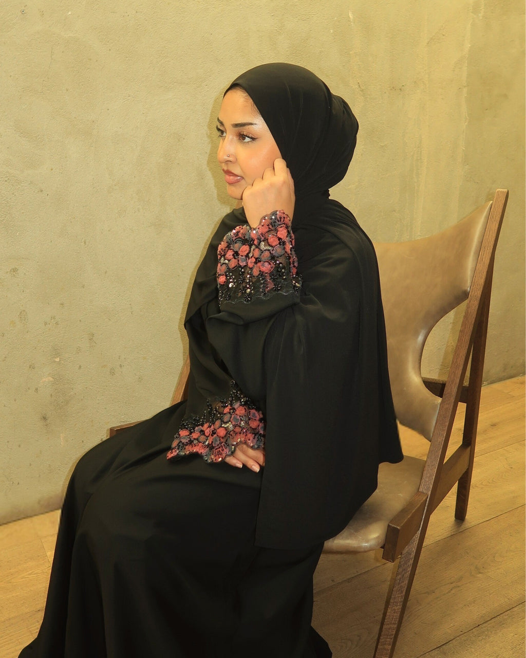 Luna - Embellished Sleeve Abaya