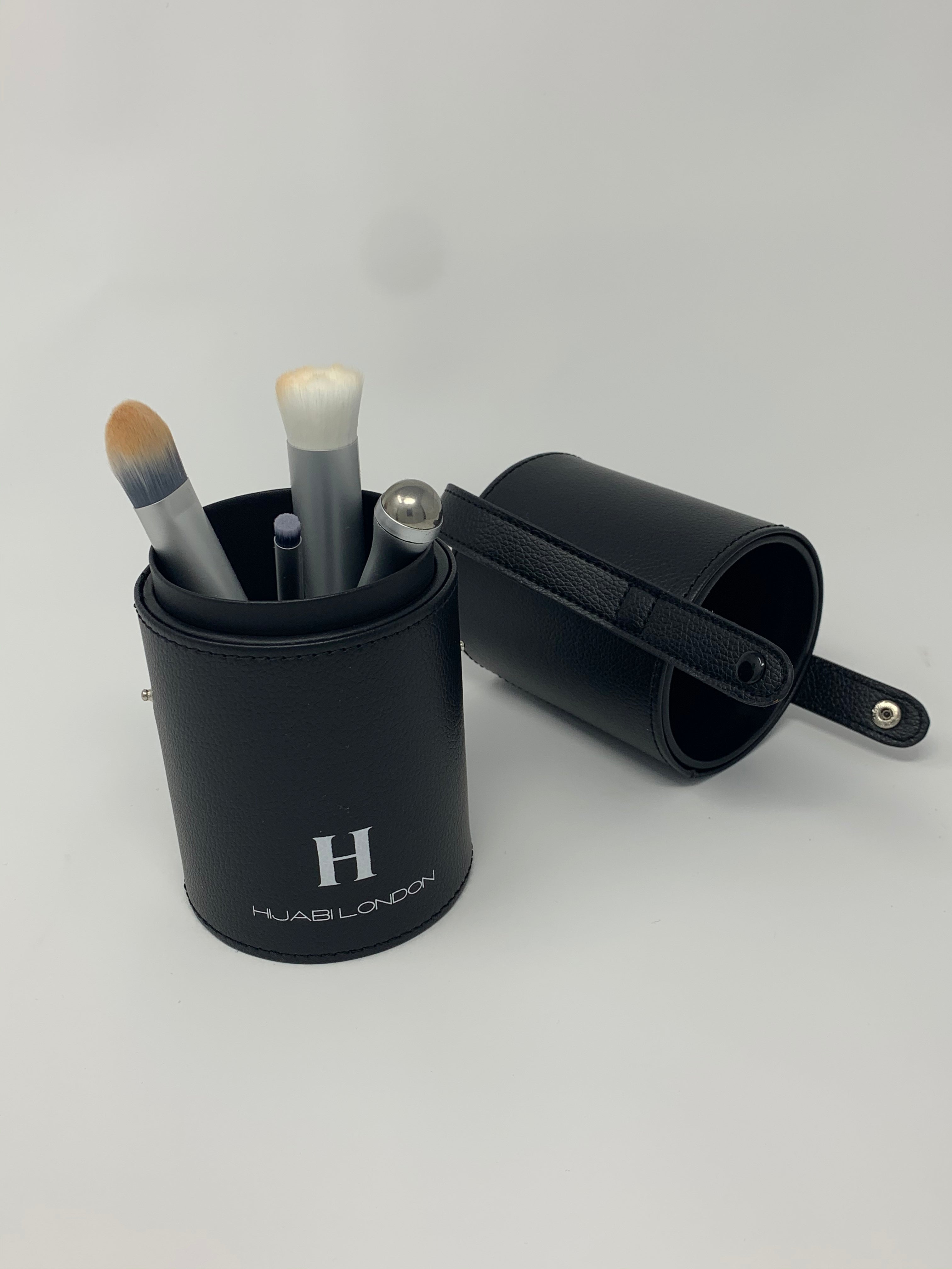 Make-Up Brushes Travel Holder